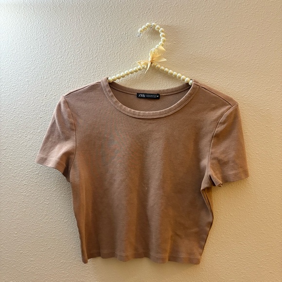Zara Tops - Zara Women's Tan Short Sleeve Tee